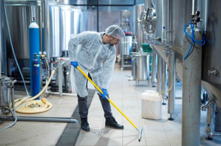 Open Plant Cleaning in Dairy Industry